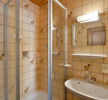 Appartement mit 2 Schlafzimmer - Badezimmer