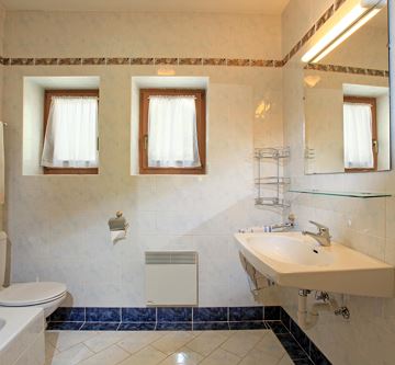 Ferienwohnung-Hochfilzer-Soell-Dorf-60-Badezimmer-