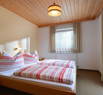 Schlafzimmer1