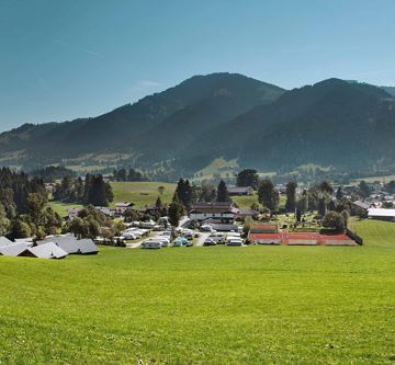 Söll_Franzlhof_Gesamtansicht_Wilder Kaiser