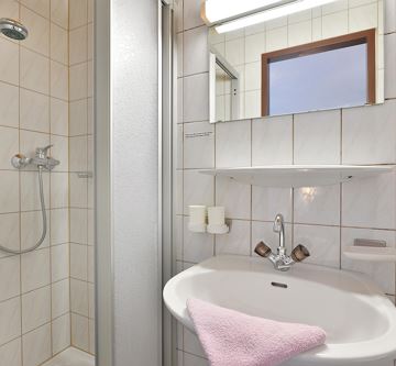 Zimmer 5 Badezimmer