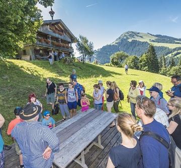 Bergdoktor Traktorfahrt Gruberhof_Soell_Foto Marti