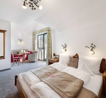 Söll_Hotel_AlpenSchlössl_Zimmer_WilderKaiser