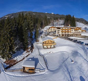 Berghof-Winterpanorama-2