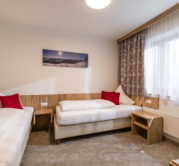 otel_Gaensleit_Gaensleit_23_Soell_Zimmer_100_Zweib