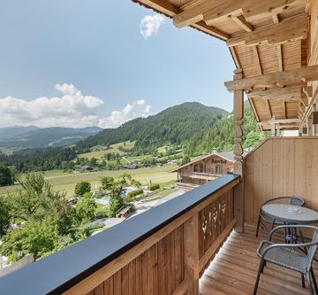 Söll-Balkon-Landhaus-Ager-Zimmer-Kleine-Salve