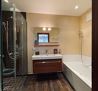 Bad 2 mit Dusche/WC/Badewanne