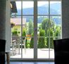 Sitzecke mit Blick auf die Berge