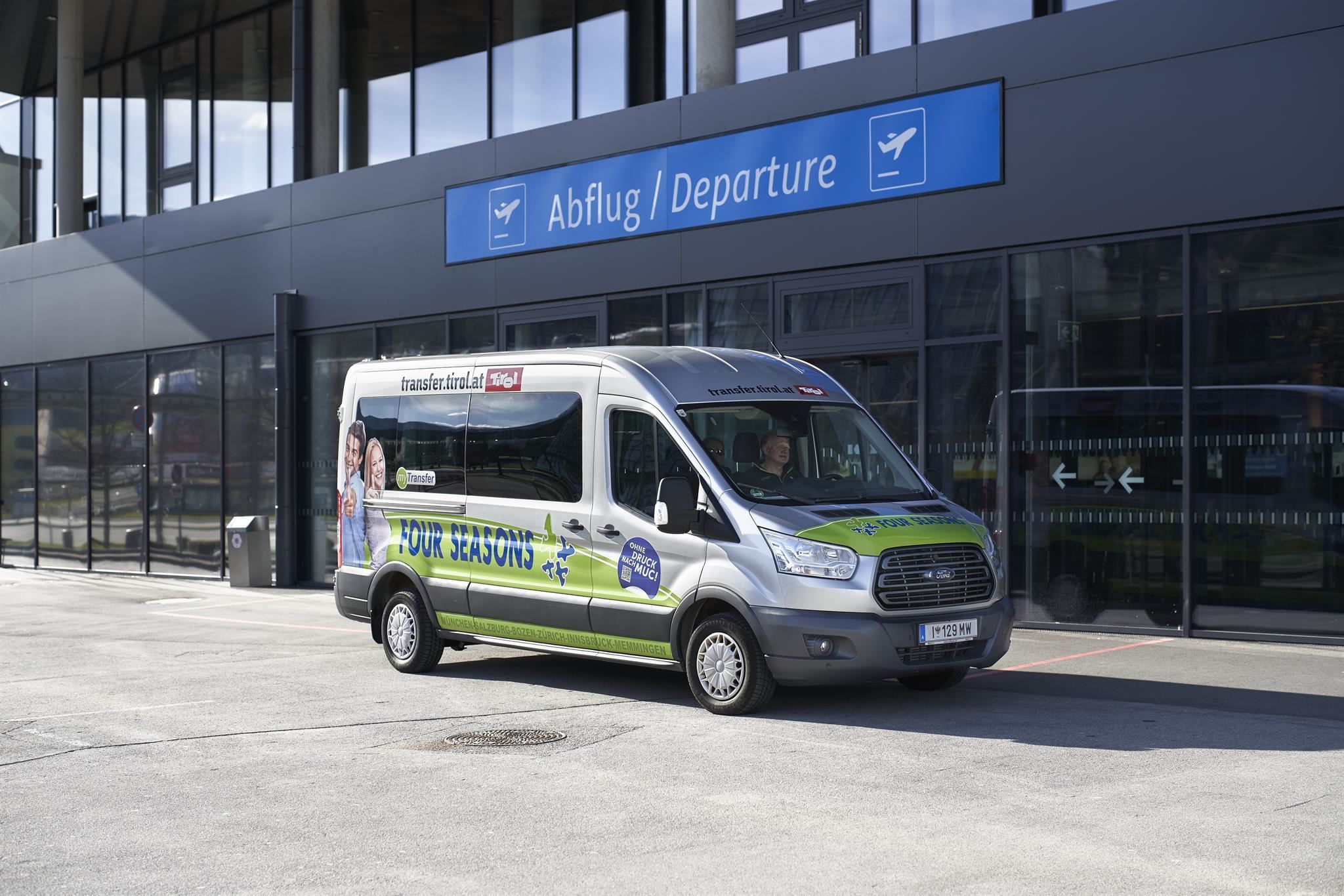 four seasons travel bus