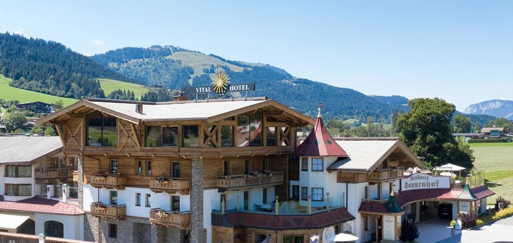 Außenansicht_Sonnenhof_Sommer