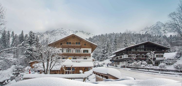 Scheffau_Gasthof_Zum_Wilden_Kaiser_Winter