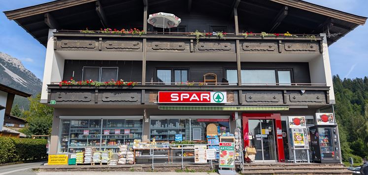 Scheffau_Spar_Geschäft_Außenansicht