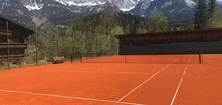 Tennisplätze_Scheffau_Waldhof Resort