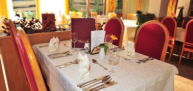 Söll_Alpenpanorama_Wilder Kaiser_Restaurant