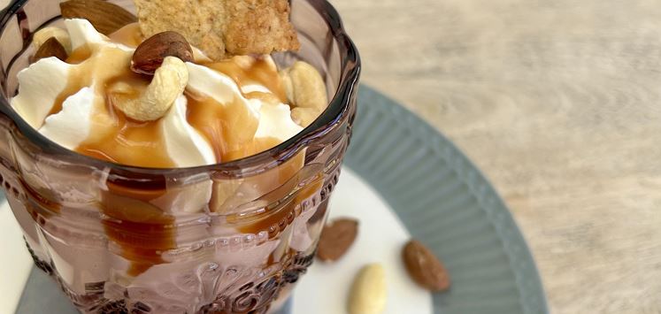 Fika Bunt Kuchen in Tasse