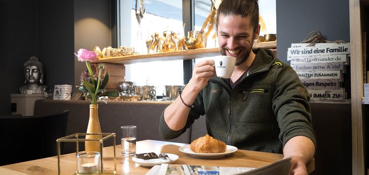 Söll_Frühstücken im Atelier_Wilder Kaiser