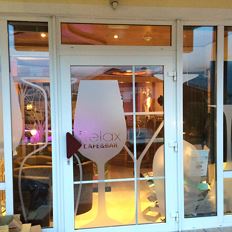 Cafe & Bar Relax