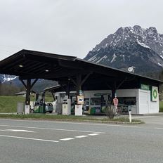 Petrol filling station - Shop