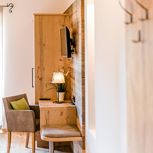 Double room, shower, toilet
