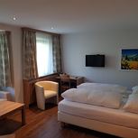 Double room, shower, toilet