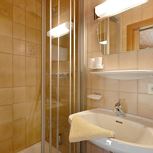 triple room with shower, WC