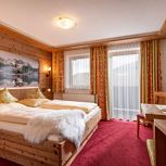 Double room, bath, toilet, superior