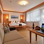 Double room, bath, toilet