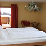 Double room, shower, toilet, 2 bed rooms