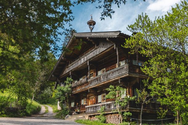 Wandern_Sunnseitweg Söll_Frühling_April24_Foto_Mathäus Gartner (4).jpg