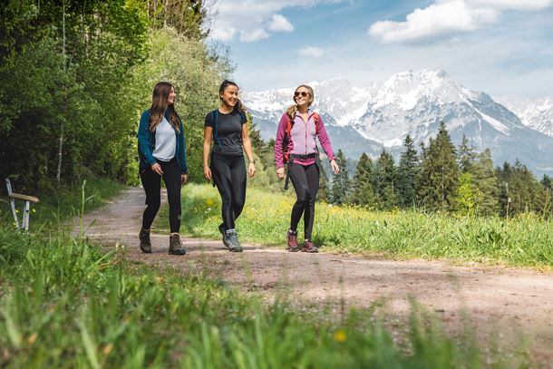 Wandern_Sunnseitweg Söll_Frühling_April24_Foto_Mathäus Gartner (18).jpg