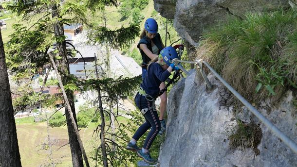Weißbach Gams Kitz Klettern Klettersteig 11 (c) Alpinskischule Hirnböck.jpg