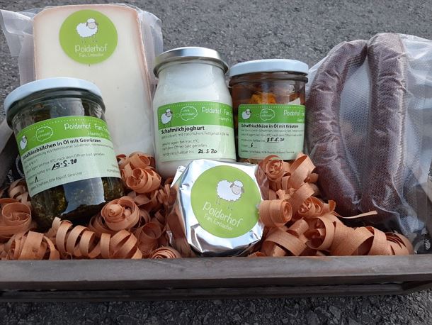 Poidhof_Marktplatz_Franz Embacher (2).jpg