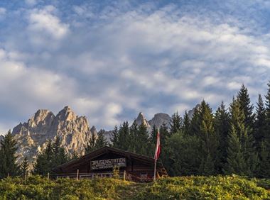 3-day mountain hut walk - stage 1
