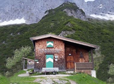 Ackerlhütten circular hike