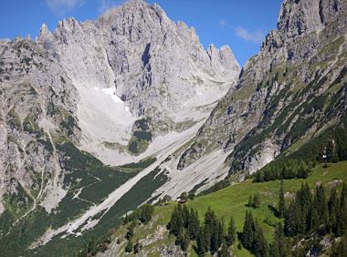 Up to the Gaudeamushütte