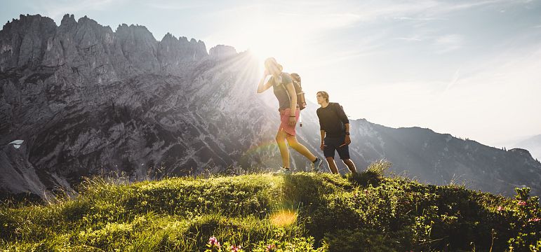 Im Sommer: Wanderbusse