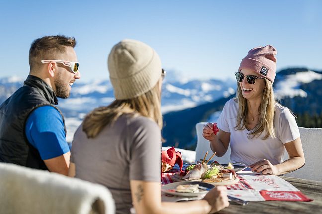 huettenkulinarik-winter23-24-foto-sabineholaubek-20