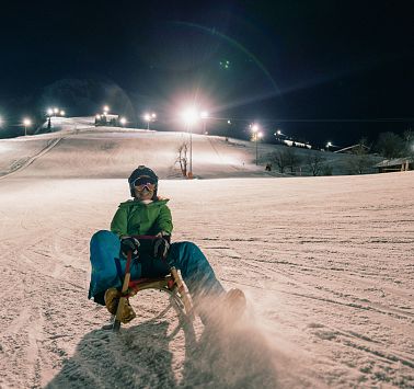 Night tobogganing