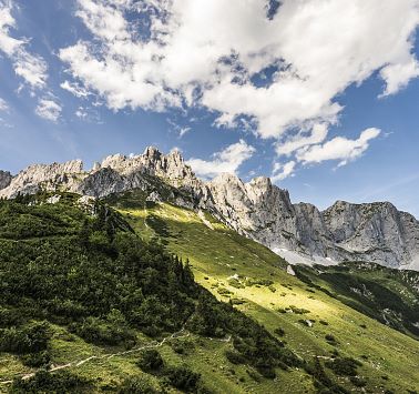 Panorama van een berglandschap in het gebied Wilder Kaiser